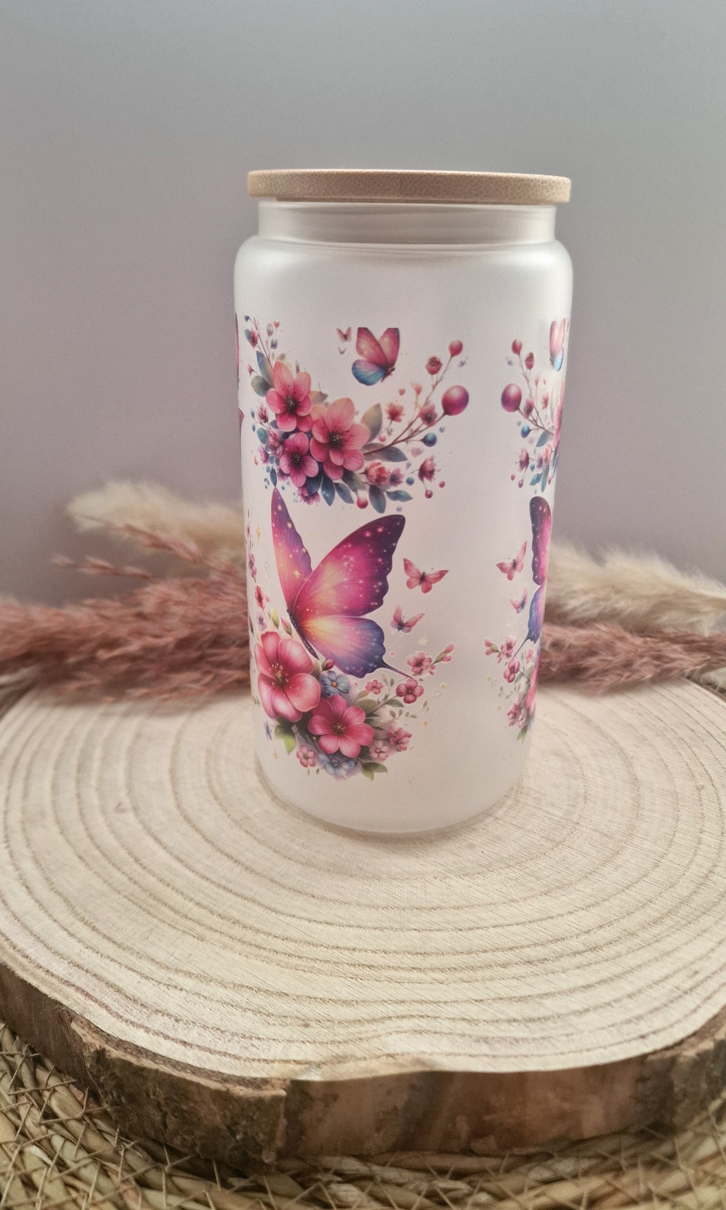 Trinkglas mit Schmetterling Motiv