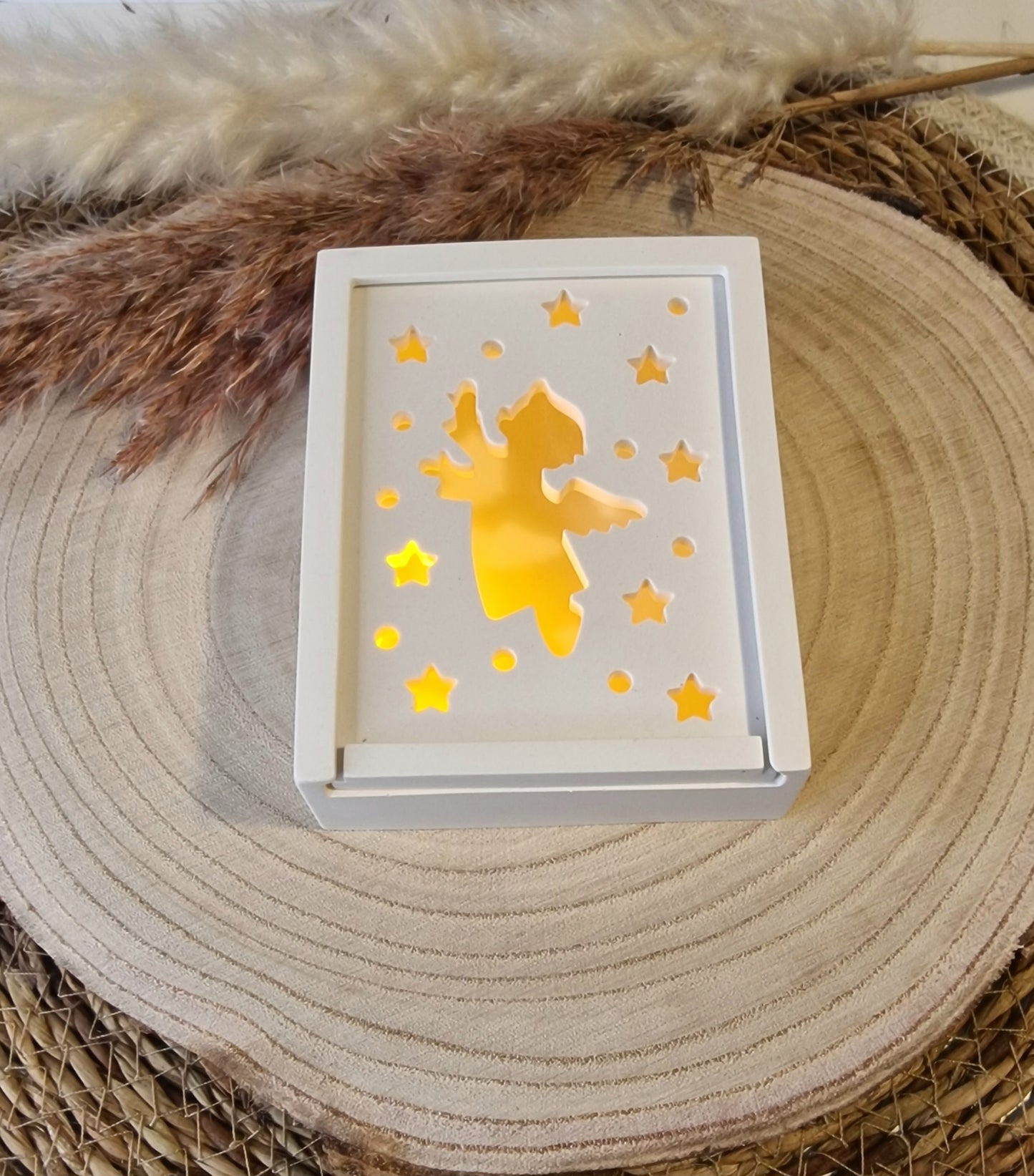 Geschenkschachtel zum Aufziehen aus Raysin – Weihnachtsmotiv "Engel"