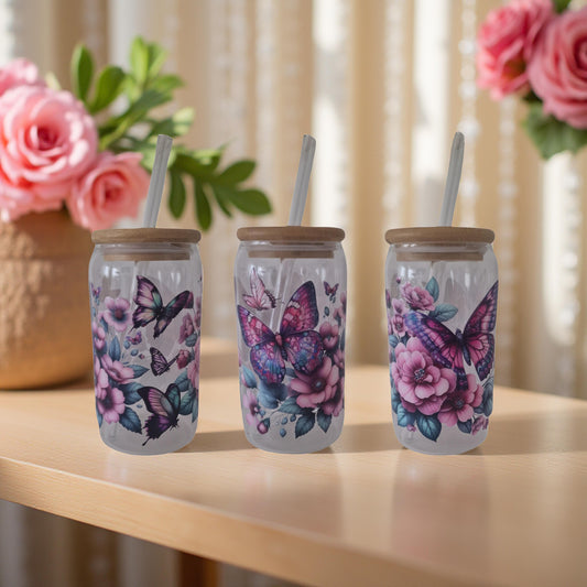 Trinkglas mit Schmetterling Motiv